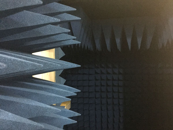 數(shù)字電視天線廠家 車間